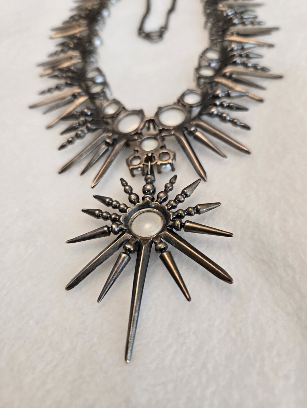 Kendra Scott Gabriella Vintage Silver and Pearl Statement Necklace - Picture 5 of 7